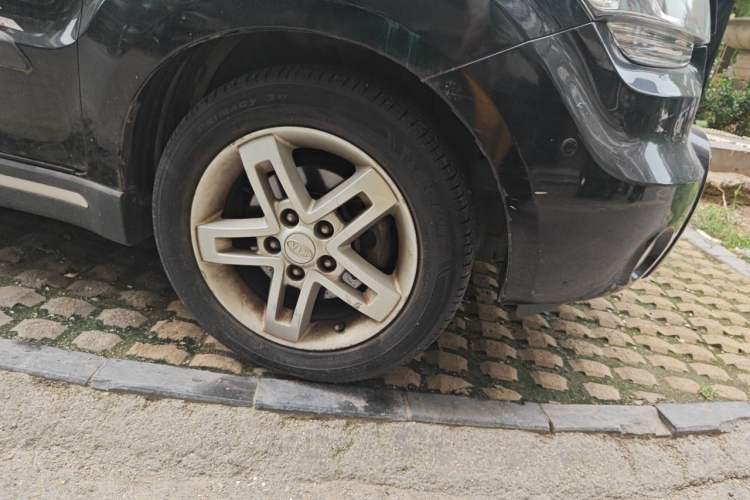 Used Kia Soul 2010 1.6L AT GL Right Front Wheel Hub