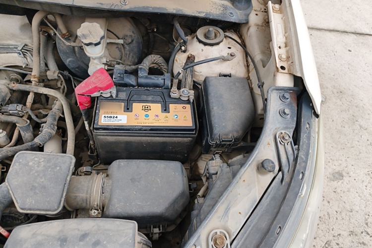 Used Kia Soul 2010 1.6L AT Premium Engine Bay Left