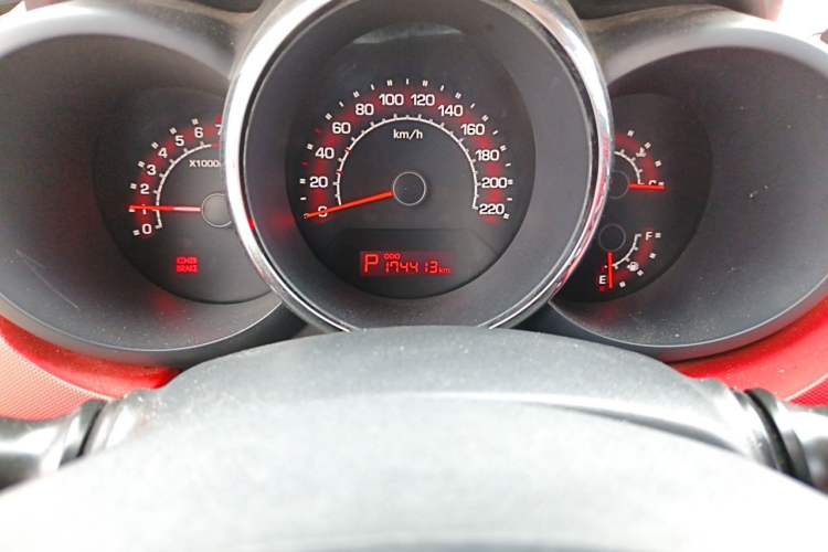 Used Kia Soul 2010 1.6L AT Premium Odometer Close Up