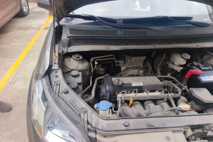 Used Kia Soul 2010 1.6L AT GLS Engine Bay Right