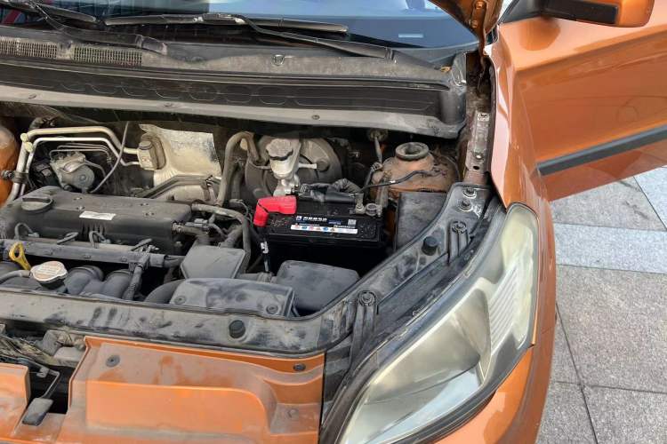 Used Kia Soul 2010 1.6L AT GL Engine Bay Left