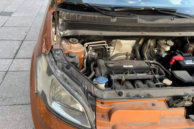 Used Kia Soul 2010 1.6L AT GL Engine Bay Right