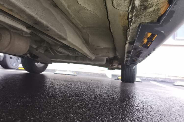 Used Kia Soul 2010 1.6L AT Premium Chassis Front Left