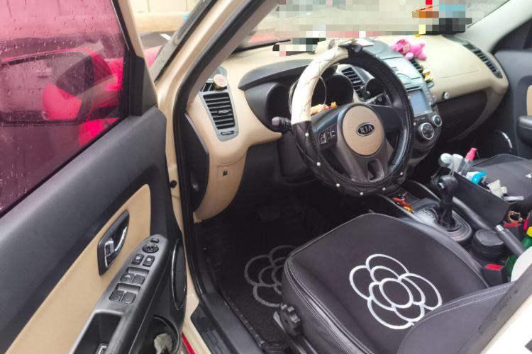 Used Kia Soul 2010 1.6L AT Premium Driver Seat