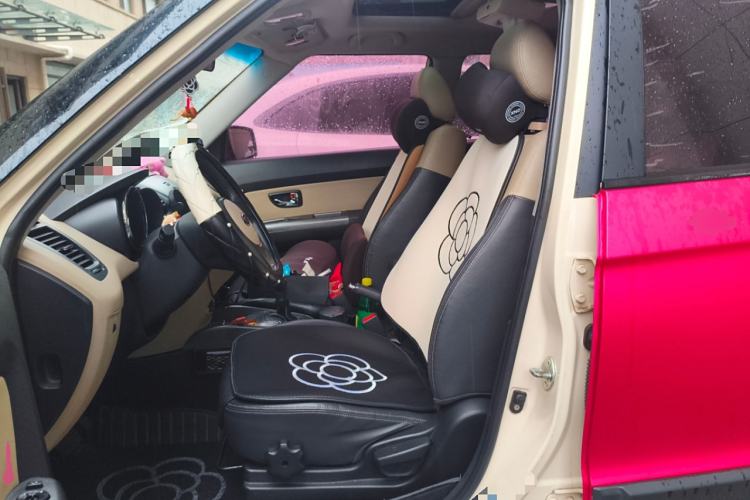 Used Kia Soul 2010 1.6L AT Premium Left Front Seat