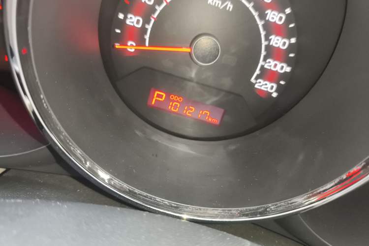 Used Kia Soul 2010 1.6L AT Premium Odometer Close Up