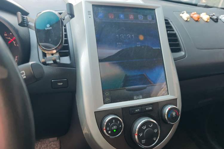 Used Kia Soul 2010 1.6L AT GL Audio And AC Panel