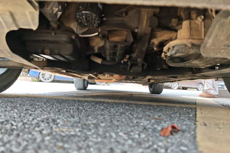 Used Kia Soul 2010 1.6L AT GLS Chassis Front