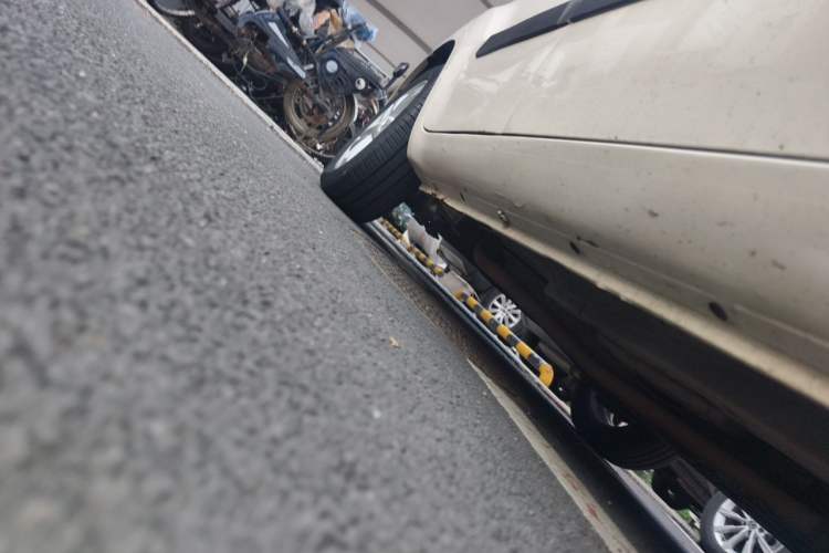 Used Kia Soul 2010 1.6L MT GL Chassis Front Right