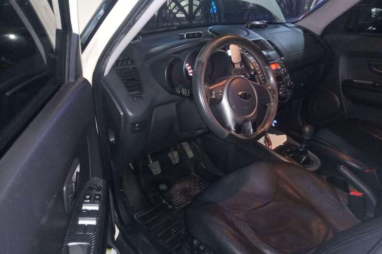 Used Kia Soul 2010 1.6L MT GL Driver Seat