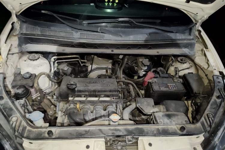 Used Kia Soul 2010 1.6L AT GL Engine Bay