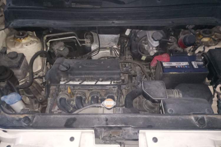 Used Kia Soul 2010 1.6L MT GL Engine Bay