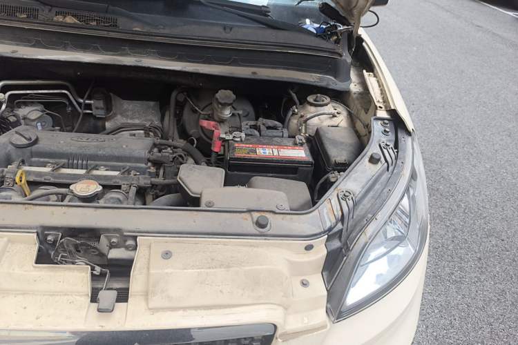 Used Kia Soul 2010 1.6L AT GL Engine Bay Left