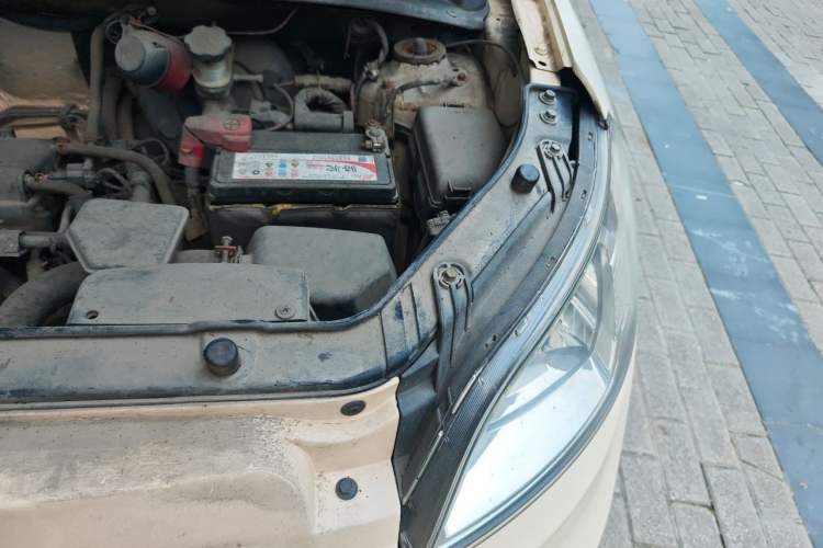 Used Kia Soul 2010 1.6L AT GL Engine Bay Left