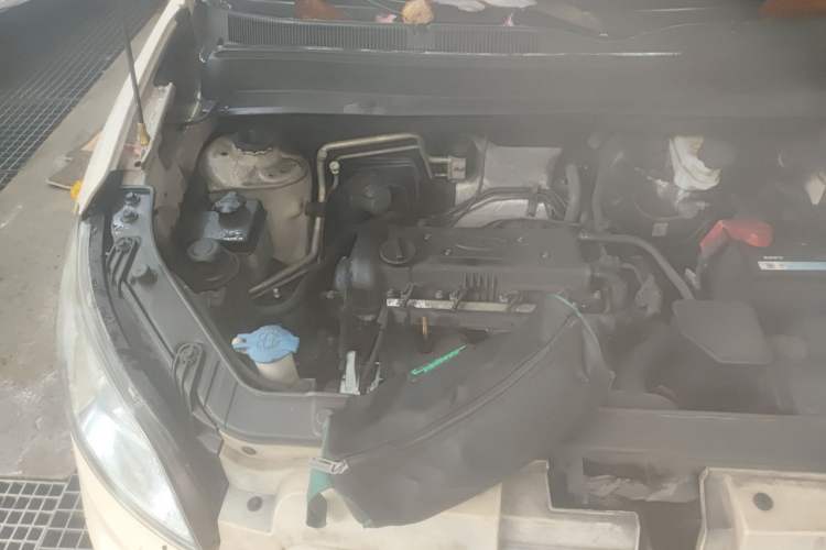 Used Kia Soul 2010 1.6L AT Premium Engine Bay Right