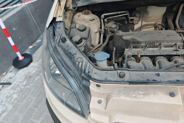 Used Kia Soul 2010 1.6L AT GL Engine Bay Right