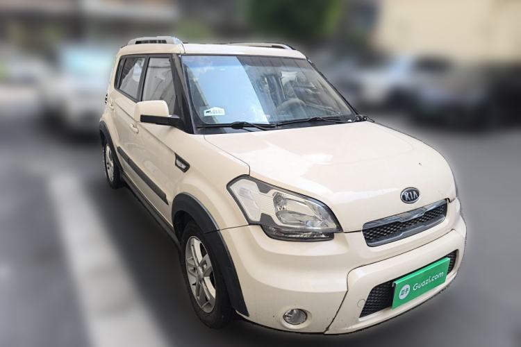 Used Kia Soul 2010 1.6L AT GL Front Right 45 Deg