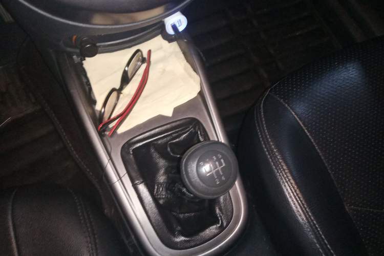 Used Kia Soul 2010 1.6L MT GL Gear Lever