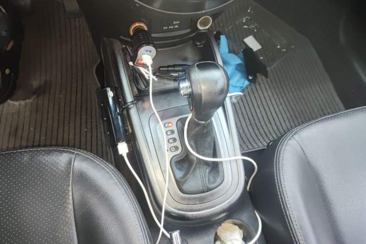 Used Kia Soul 2010 1.6L AT Premium Gear Lever