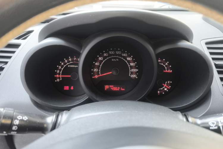 Used Kia Soul 2010 1.6L AT GL Instrument Cluster