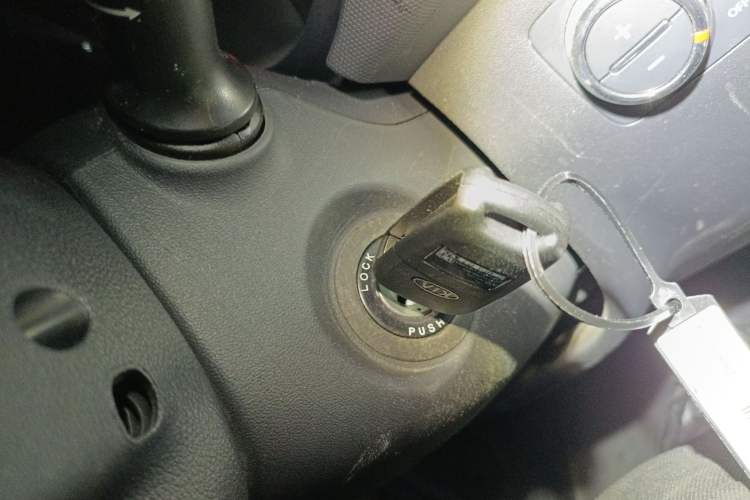 Used Kia Soul 2010 1.6L AT GLS Interior 1