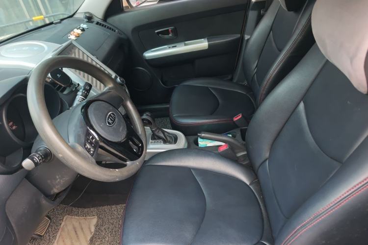 Used Kia Soul 2010 1.6L AT GL Left Front Seat