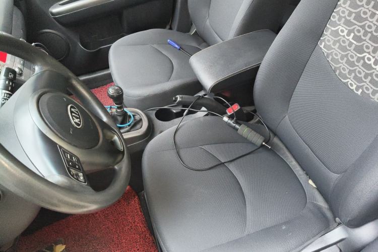 Used Kia Soul 2010 1.6L MT GL Left Front Seat