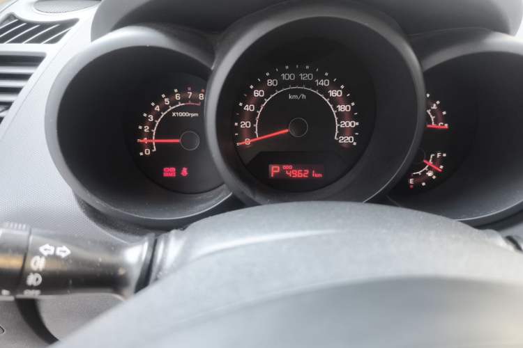 Used Kia Soul 2010 1.6L AT GL Odometer Close Up