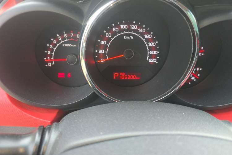 Used Kia Soul 2010 1.6L AT GLS Odometer Close Up