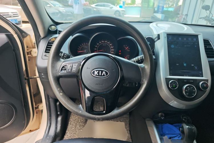 Used Kia Soul 2010 1.6L AT GL Steering Wheel