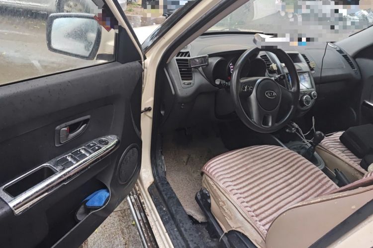 Used Kia Soul 2010 1.6L MT GL Driver Seat