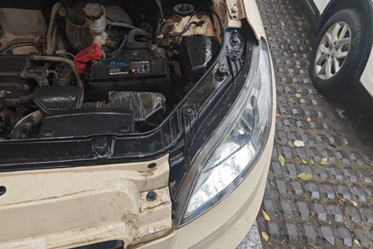 Used Kia Soul 2010 1.6L MT GL Engine Bay Left