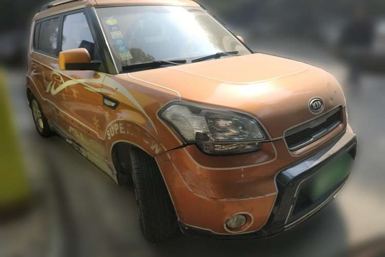 Used Kia Soul 2010 1.6L MT GL Front Right 45 Deg