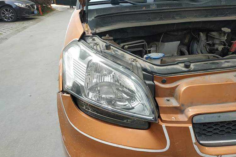 Used Kia Soul 2010 1.6L MT GL Right Front Headlight