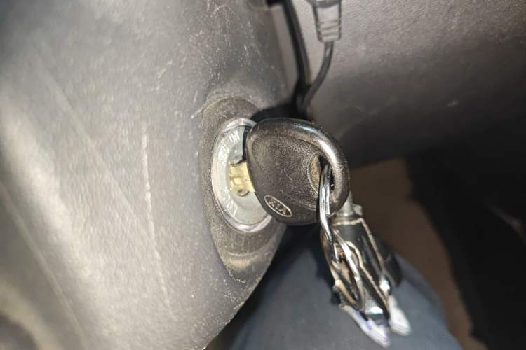Used Kia Soul 2010 1.6L MT GL Vehicle Key