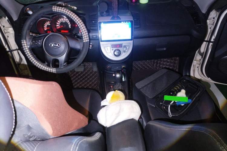 Used Kia Soul 2012 1.6L AT Premium Audio And AC Panel