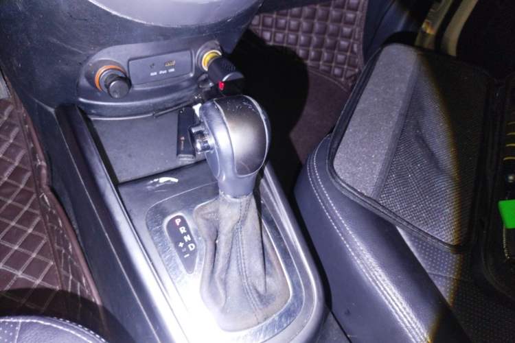 Used Kia Soul 2012 1.6L AT Premium Gear Lever