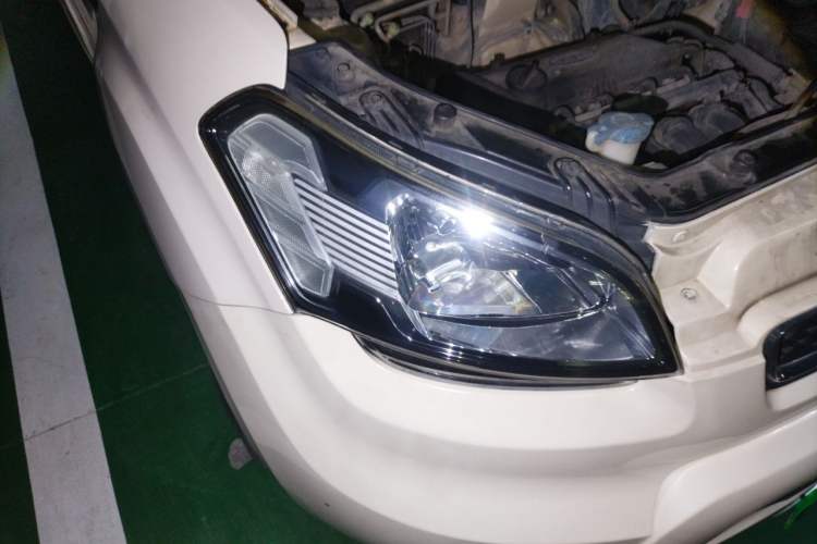 Used Kia Soul 2012 1.6L AT Premium Right Front Headlight