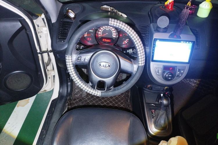 Used Kia Soul 2012 1.6L AT Premium Steering Wheel