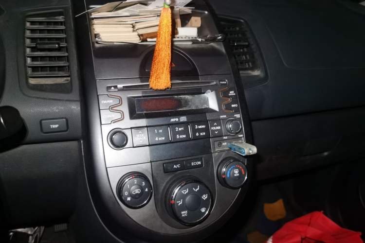 Used Kia Soul 2012 1.6L MT GL Audio And AC Panel