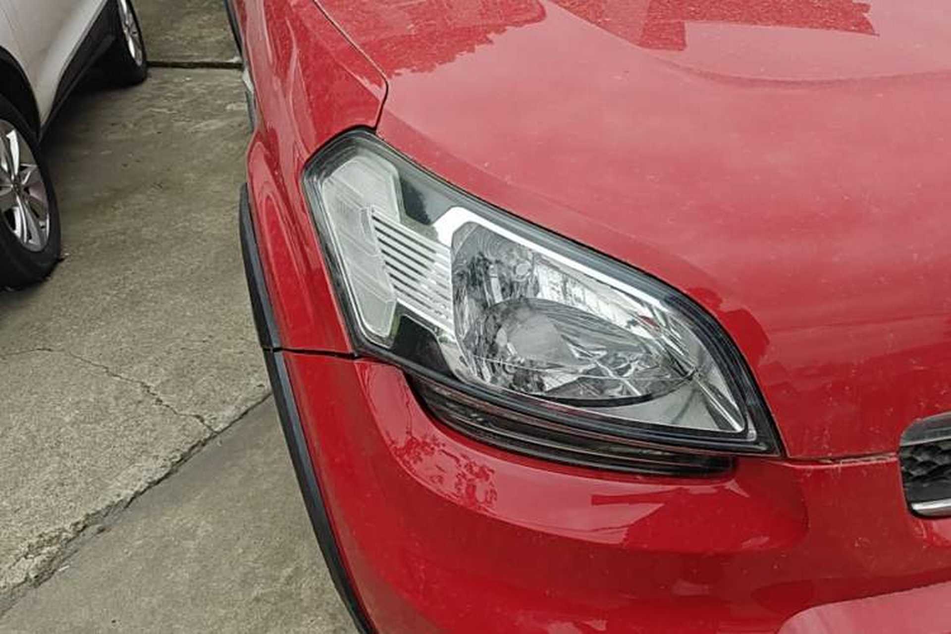 Used Kia Soul 2012 1.6L MT GL Right Front Headlight