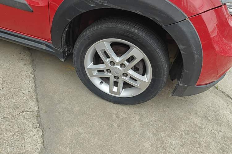 Used Kia Soul 2012 1.6L MT GL Right Front Wheel Hub