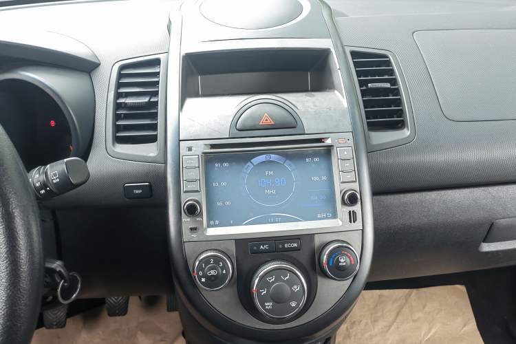 Used Kia Soul 2012 1.6L MT GL Audio And AC Panel