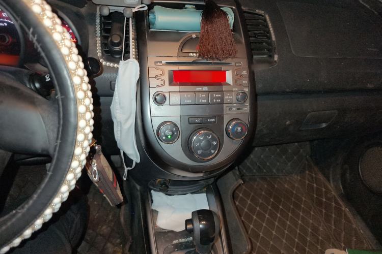Used Kia Soul 2012 1.6L AT GL Audio And AC Panel