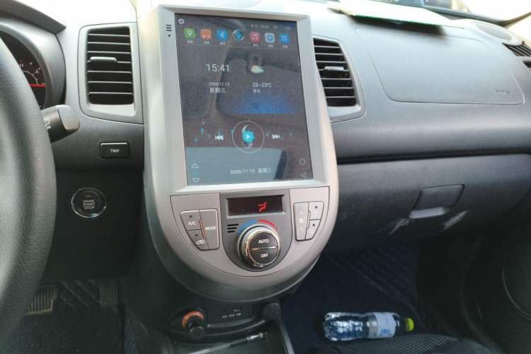 Used Kia Soul 2012 1.6L AT Premium Audio And AC Panel