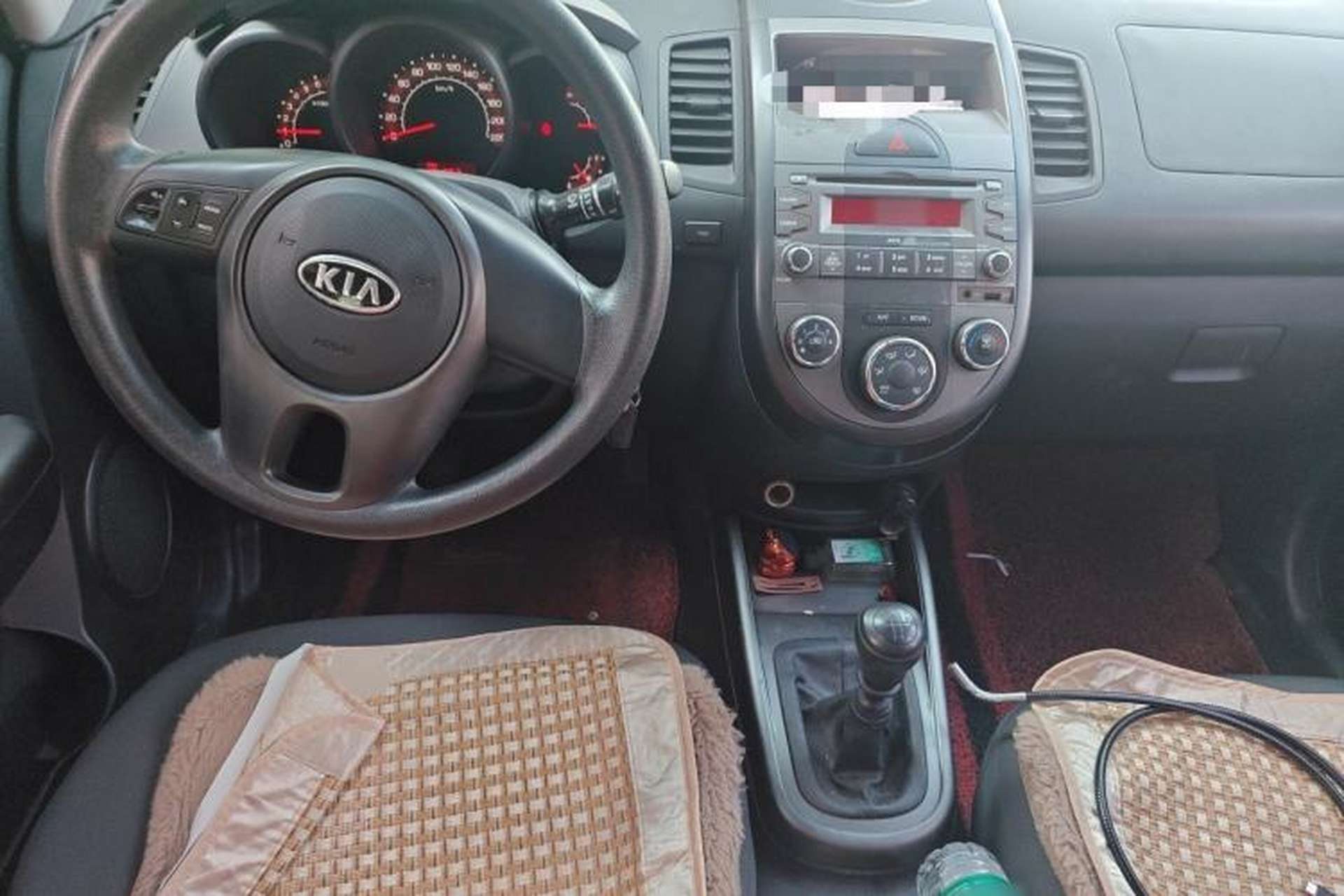 Used Kia Soul 2012 1.6L MT GL Center Console