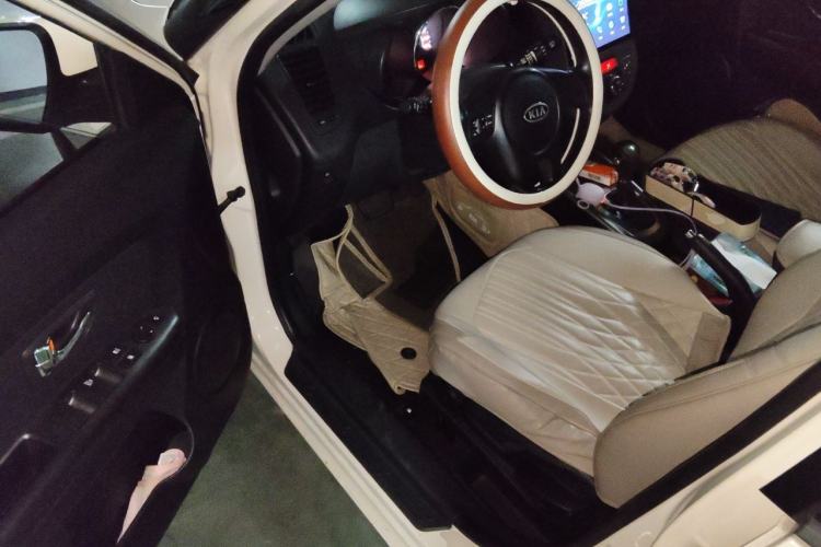 Used Kia Soul 2012 1.6L AT Premium Driver Seat