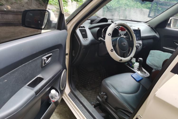 Used Kia Soul 2012 1.6L AT GLS Driver Seat