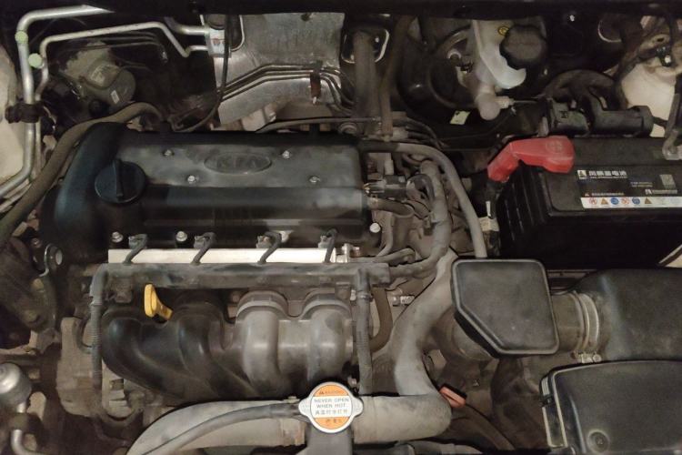 Used Kia Soul 2012 1.6L AT Premium Engine Bay