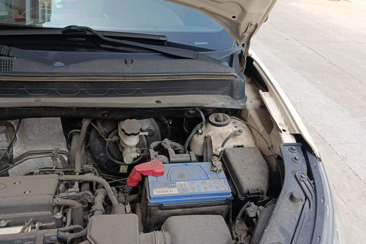 Used Kia Soul 2012 1.6L AT Premium Engine Bay Left